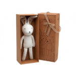 Peluche conejito caja